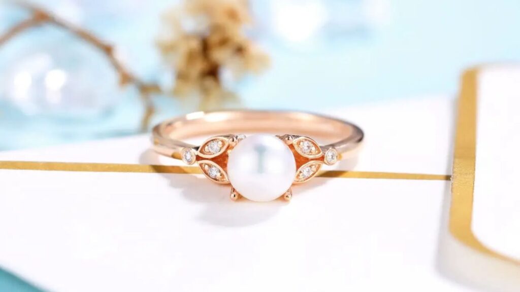 Pearl: Classic and Sophisticated : Top 10 Gemstones For Engagement Rings: Because Diamonds Aren't Everyone's Best Friend